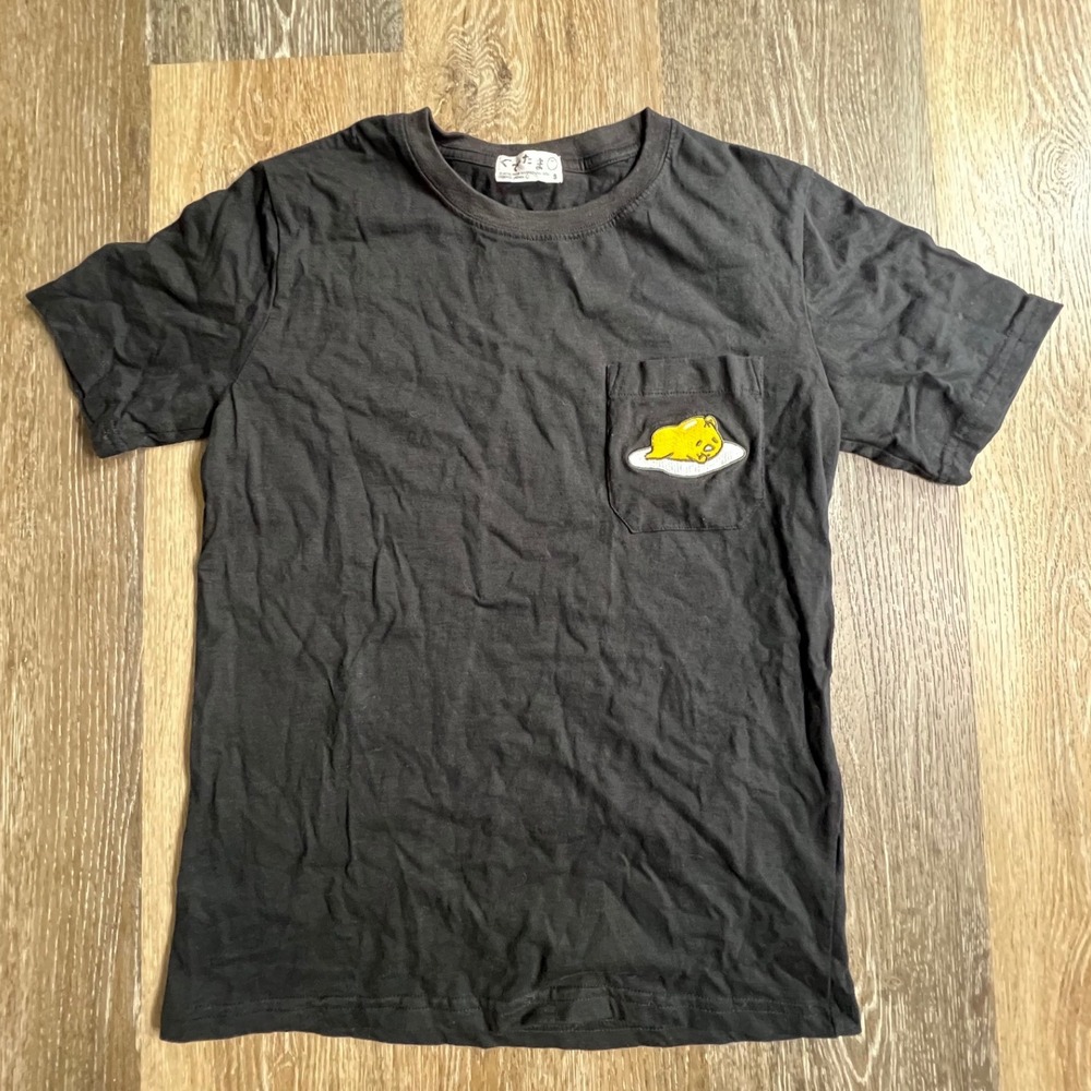 Sanrio Gudetama T-Shirt Unisex Small Black Pocket Embroidered Lazy Egg Graphic
